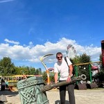 Максим Колесников, 42 (2 фото, 0 видео)